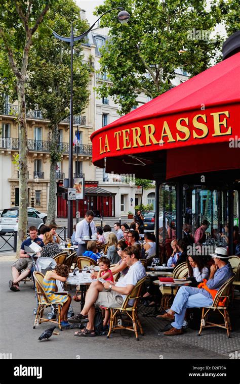 La terrasse paris hi-res stock photography and images - Alamy