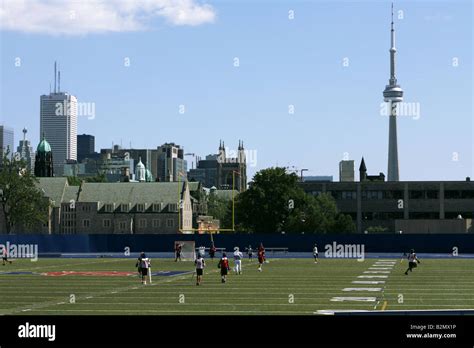 Toronto university of toronto campus hi-res stock photography and ...