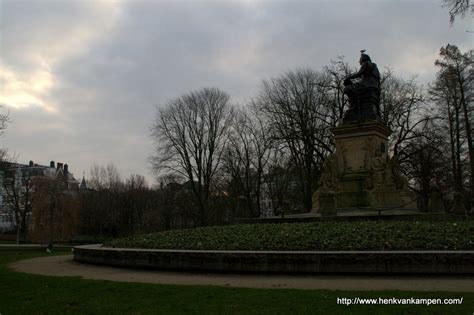 Vondel Park | The world of Henk van Kampen