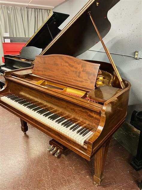 HEINTZMAN Grand Model D - Paul Hahn & Co.