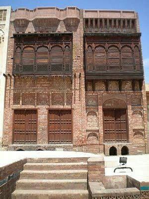 An old style Pakistani house is diplayed in Lok Virsa Museum (Urdu: لوک ورثہ عجائب گھر‎). It is ...
