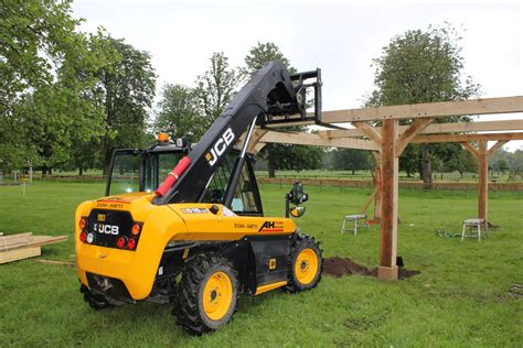 Compact Telehandler Hire JCB 515-40 reach 1.8M