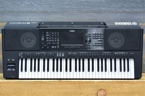 Black Yamaha PSR-SX900 61-Key High-Level Arranger Keyboard, Number of Tones: 100, Rs 110000 ...