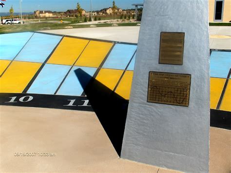 Chinook Trail Monumental Sundial by Carmichael | Monumental … | Flickr