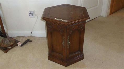 Lot # 156 - Vintage Wooden Octagon End Table - NorCal Online Estate ...