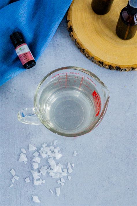 Easy DIY Recipe To Make Magnesium Oil Spray At Home