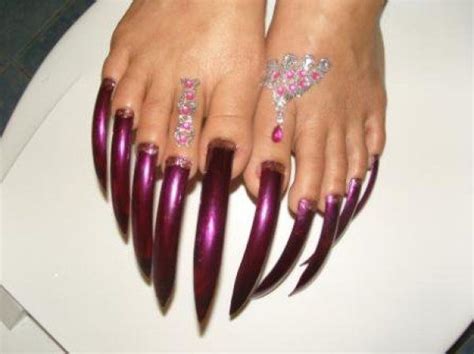 Feet. Gross. | Toe nails, Long toenails, Crazy nails