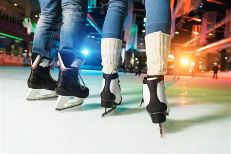 What to Wear for Ice Skating Lessons | Hello Roller Girl | Your Guide To Skating Fun & Fitness