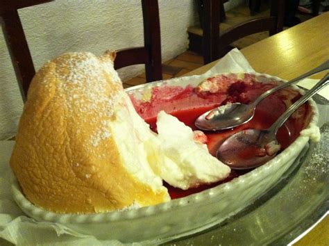 A Foodie Bibliophile in Wanderlust: My love affair with Austrian desserts