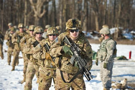 Training for Combat Earns Army Superior Unit Award | Article | The ...