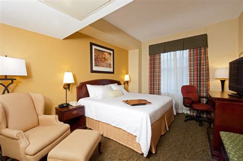 Hampton Inn Indianapolis Downtown Across from Circle Centre - 61 Photos & 62 Reviews - Hotels ...