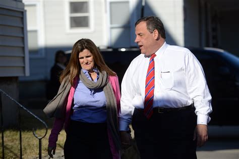 How much money did Chris Christie and his wife earn in 2014? - CBS News