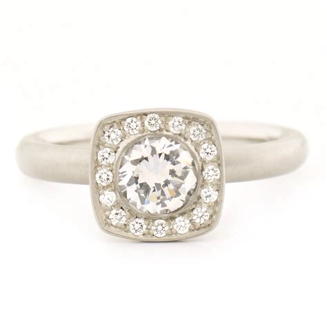 The Alexa Engagement Ring | Magpie