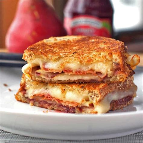 Bacon, Pear, and Raspberry Grilled Cheese Recipe - Pinch of Yum