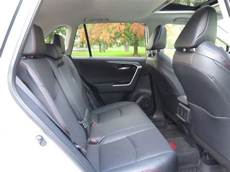 2025 Toyota RAV4: 225 Interior Photos | U.S. News