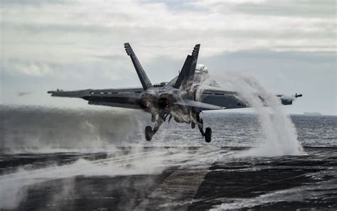 wallpapers free mcdonnell douglas fa 18 hornet | Aircraft carrier ...