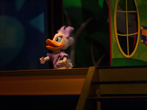 Daisy Duck at Mickey Mouse Clubhouse at Playhouse Disney: … | Flickr