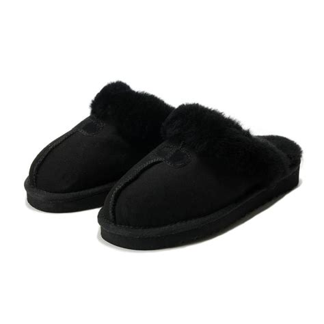 8 Comfy Slippers That You Must Have On Your Feet