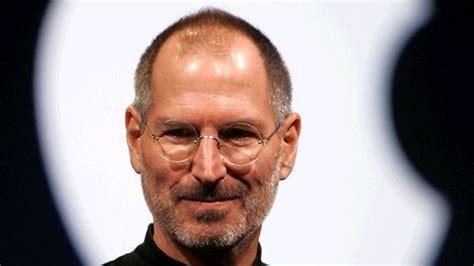 Steve Jobs' glasses selling like hotcakes after his death