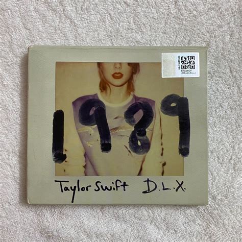 Taylor Swift - 1989 (Deluxe Edition), Hobbies & Toys, Music & Media, CDs & DVDs on Carousell