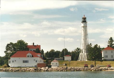 Al's Lighthouses: Wisconsin - Sturgeon Bay Station Lighthouse