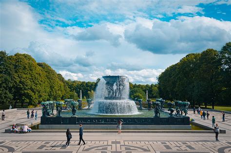 27-Vigeland-Park-Overview-with-Fountain-DSC_8770-Alberto - Exploring Ed