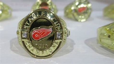 Counterfeit Stanley Cup rings seized at the border - HockeyFeed