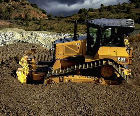 New Cat D5 Dozer delivers next gen performance and productivity ...