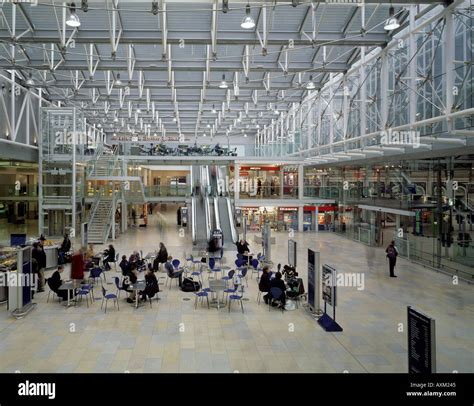 PADDINGTON STATION HEATHROW EXPRESS Stock Photo - Alamy