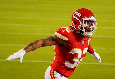 KC Chiefs: Andy Reid Provides Update on Safety Tyrann Mathieu's COVID-19 Status - Sports ...