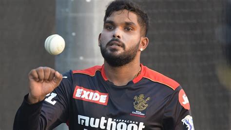 IPL 2021: Hasaranga, Chameera released by RCB, to join national team | Cricket - Hindustan Times