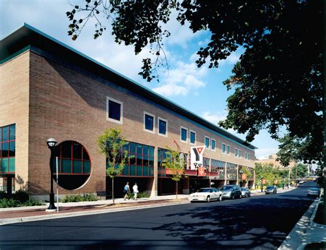 YMCA Ann Arbor Recreation Center - Neumann/Smith Architecture