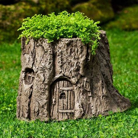 19 Blazing Tree Stump Planter Ideas that'll Impress You | Balcony Garden Web