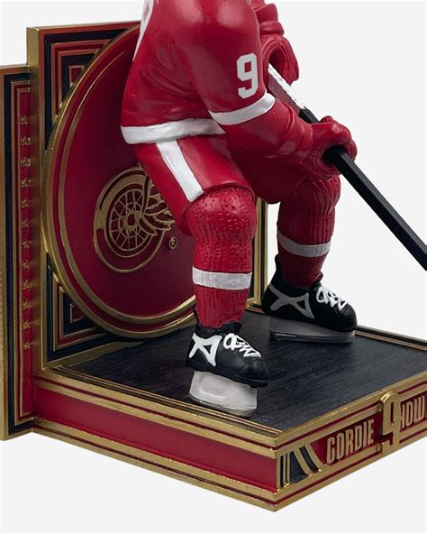 Gordie Howe Detroit Red Wings Career Retrospective Bobblehead FOCO