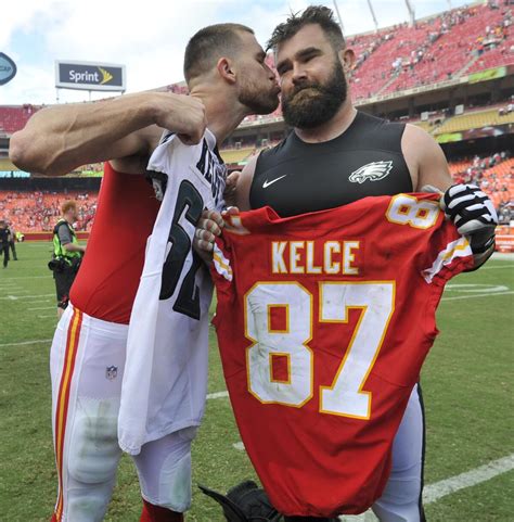 Travis Kelce releases Christmas song. Is Taylor Swift duet next? - Los ...