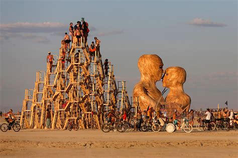 Burning Man 2014: Spectacular Photos of the Annual Festival in Nevada's ...