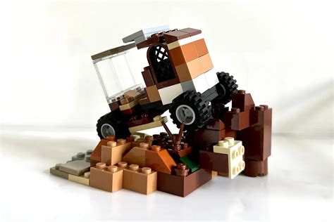 LEGO IDEAS - Runaway Mine Cart