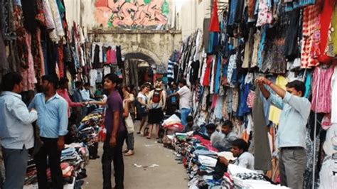 Sarojini Nagar: A Shopper’s Paradise - Delhi Information