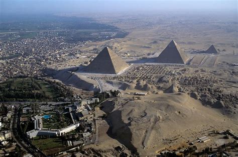 KLG6023r535f10.tif | Kenneth Garrett Photography | Ancient egypt art, Modern egypt, Pyramids