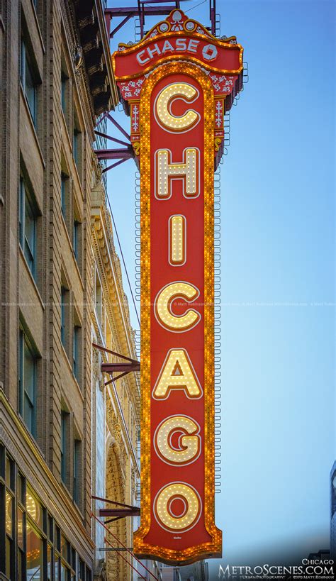 Chicago Theater Sign - MetroScenes.com - Chicago, Illinios October 2015 - City Skyline and Urban ...