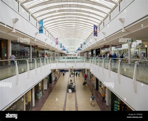 The mall cribbs causeway hi-res stock photography and images - Alamy