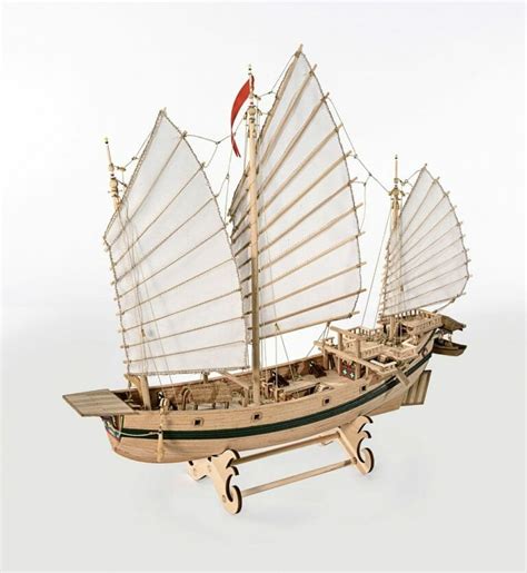 Chinese Pirate Junk Model Ship Kit - Amati (1421)