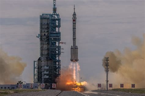 China successfully launches Shenzhou-12 manned crew into orbit - UPI.com