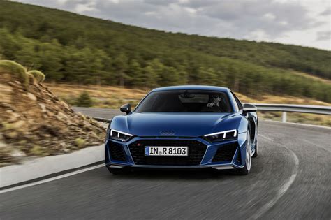 Nuevo Audi R8 coupé y Spyder con mayor potencia y mejor manejo