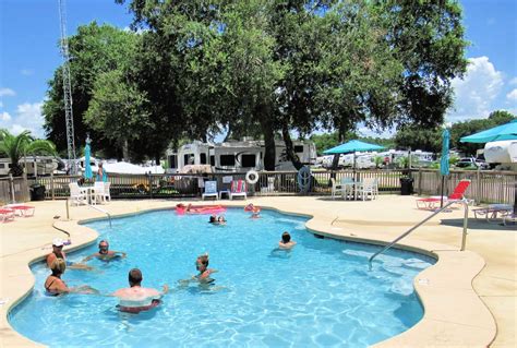 Island Retreat RV Park in Gulf Shores Alabama AL