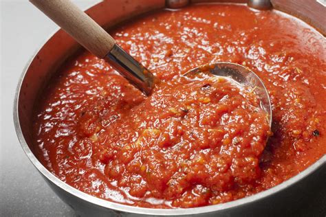 Homemade Tomato Puree Recipe and Canning Tips