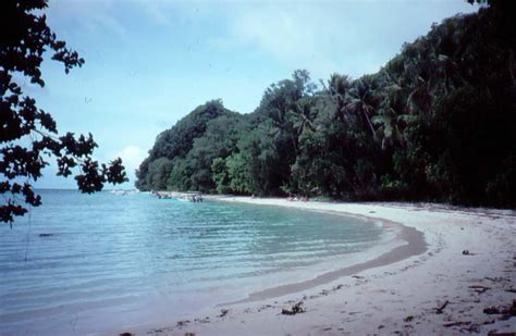 beaches in Marinduque | Travel to the Philippines