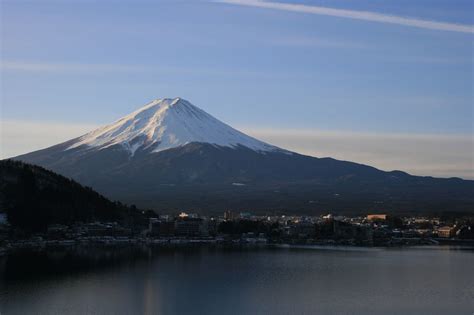 Fujisan at Sunrise | Fujisan at sunrise from Kawaguchiko, Ja… | SandorJ | Flickr