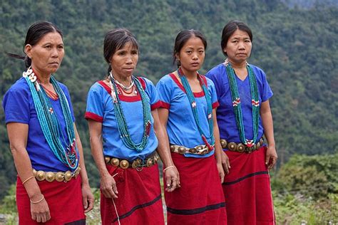 Arunachal Pradesh : Row, Adi Bori tribe #4 | India people, Arunachal pradesh, Northeast india