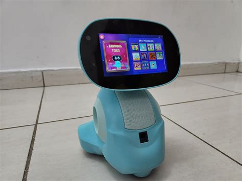Review: Miko 3 Personal AI Robot – Gadget Voize